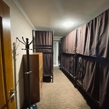 Field Hostel Κίεβο Εξωτερικό φωτογραφία